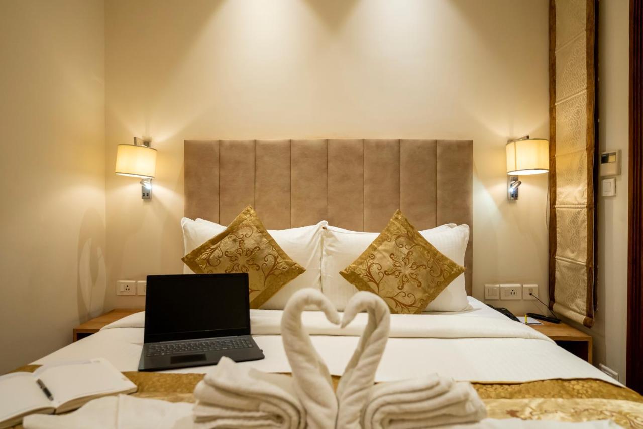 Celebrant Hotel Varanasi Eksteriør bilde
