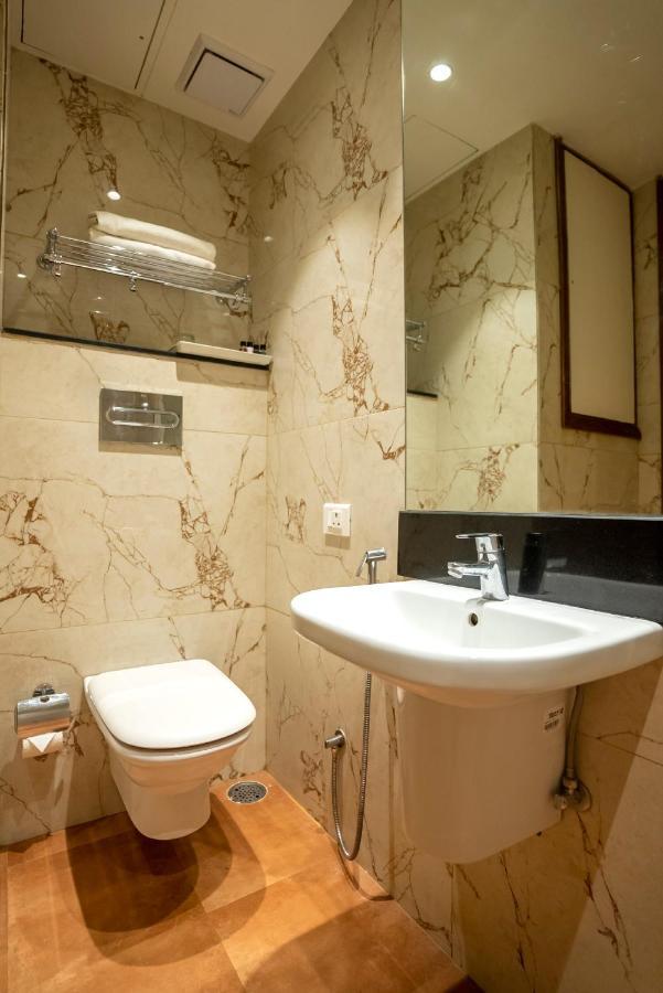 Celebrant Hotel Varanasi Eksteriør bilde