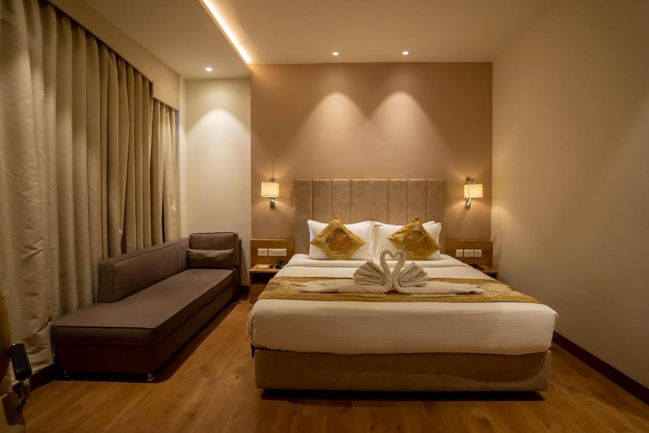 Celebrant Hotel Varanasi Eksteriør bilde