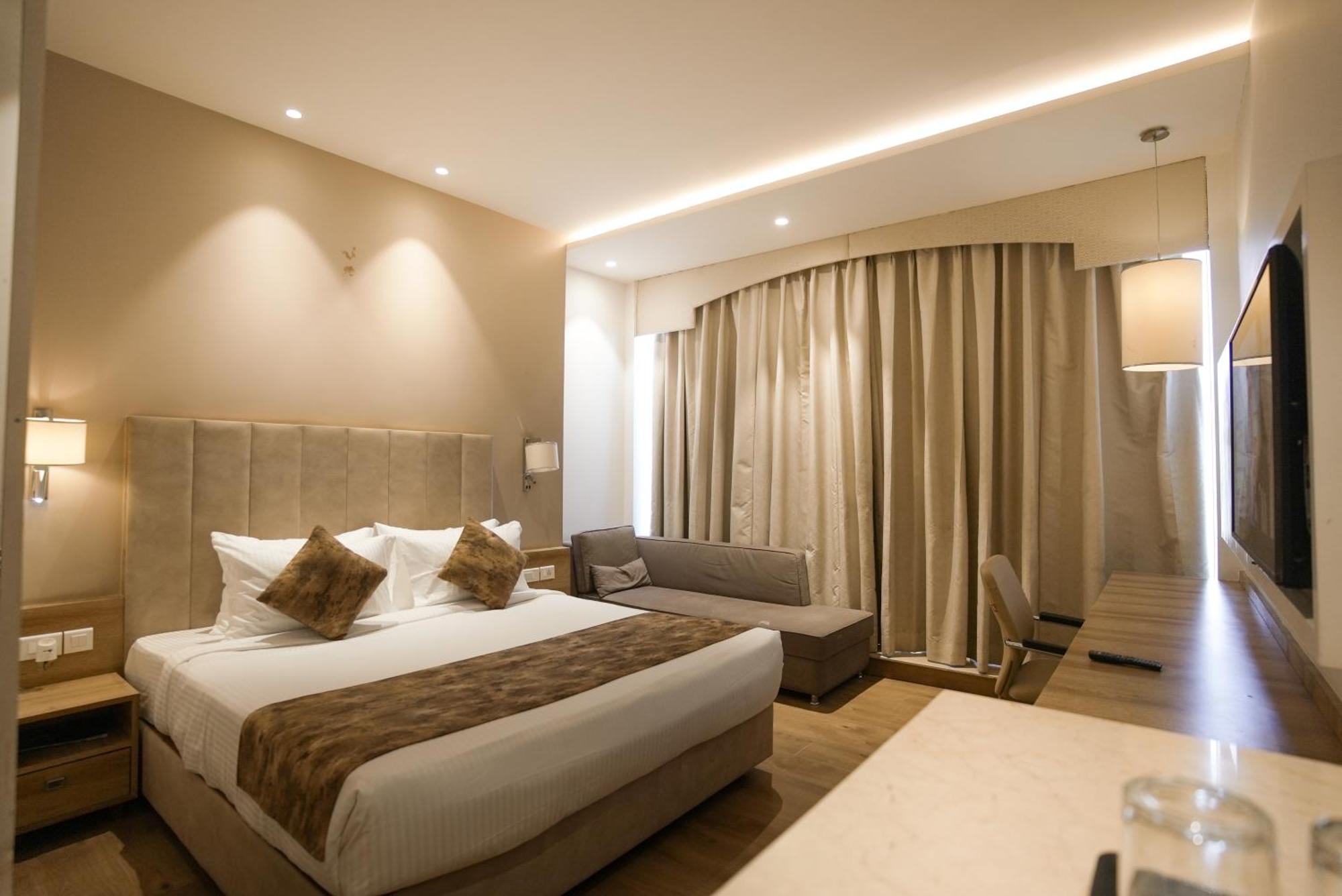 Celebrant Hotel Varanasi Eksteriør bilde